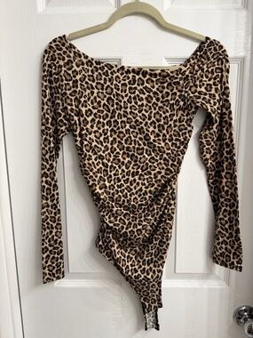 Leopard Print Off The Shoulder Long-Sleeve Bodysuit - Tan/Black